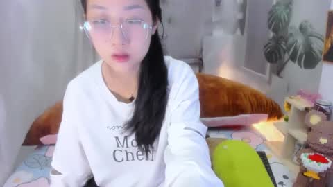 julila online show from 11/11/25, 03:06