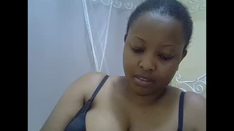 Snapshot of sisibrown97 chatting on 02/12/25, 10:26 brown online show from 02/12/25, 10:26