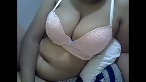 Snapshot of sisibrown97 chatting on 02/20/25, 10:26 brown online show from 02/20/25, 10:26