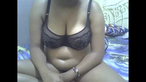 Snapshot of sisibrown97 chatting on 10/16/25, 05:08 brown online show from 10/16/25, 05:08