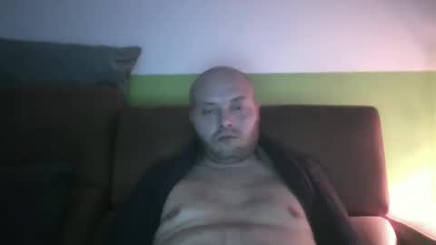 sixten19795 online show from 11/13/25, 02:16