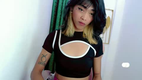 Snapshot of sizka_ford chatting on 10/12/25, 07:40 Sizka online show from 10/12/25, 07:40