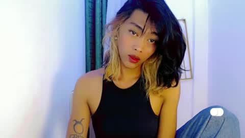 Snapshot of sizka_ford chatting on 10/18/25, 04:37 Sizka online show from 10/18/25, 04:37