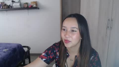 Snapshot of skarlet_adams chatting on 12/26/24, 07:05 Alice online show from 12/26/24, 07:05