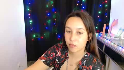 Snapshot of skarlet_adams chatting on 01/15/25, 03:00 Alice online show from 01/15/25, 03:00