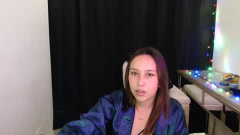 Snapshot of skarlet_adams chatting on 01/17/25, 07:38 Alice online show from 01/17/25, 07:38