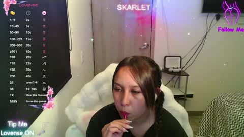 Snapshot of skarlet_adams chatting on 09/26/25, 11:09 Alice online show from 09/26/25, 11:09
