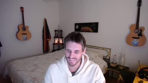 Snapshot of skatejocke chatting on 10/19/25, 07:14 skatejocke online show from 10/19/25, 07:14
