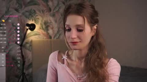 Snapshot of skinny_eve chatting on 03/09/25, 06:11 Emily online show from 03/09/25, 06:11