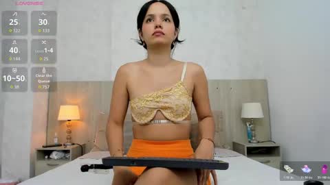 Isabela online show from 11/16/25, 11:27