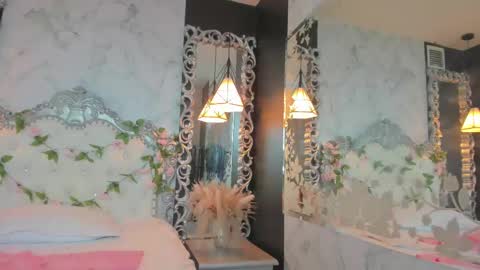 Snapshot of skinny_linda chatting on 02/15/25, 04:23 online show from 02/15/25, 04:23