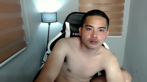 Snapshot of skinnyar chatting on 02/21/25, 11:55 skinnyar online show from 02/21/25, 11:55