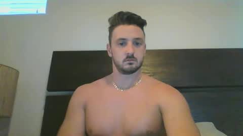 skinnyguylongdick1 online show from 01/30/25, 12:39