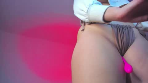  SKINNYHORNY   online show from 10/17/25, 06:05