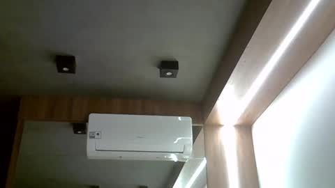 Snapshot of skinnykittencam chatting on 10/25/25, 07:38 skinnykittencam online show from 10/25/25, 07:38