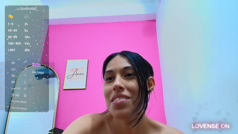 Snapshot of skinnyneighbour_ chatting on 12/03/24, 06:04 Karla online show from 12/03/24, 06:04