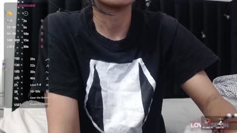 Snapshot of skinnyneighbour_ chatting on 12/17/24, 03:28 Karla online show from 12/17/24, 03:28