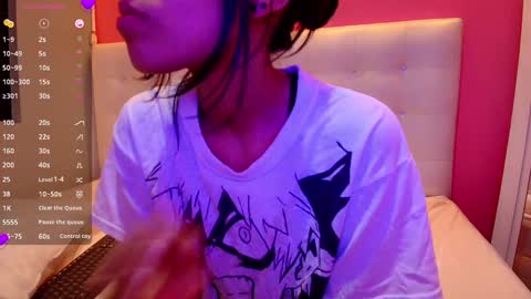 Snapshot of skinnyneighbour_ chatting on 02/04/25, 06:14 Karla online show from 02/04/25, 06:14