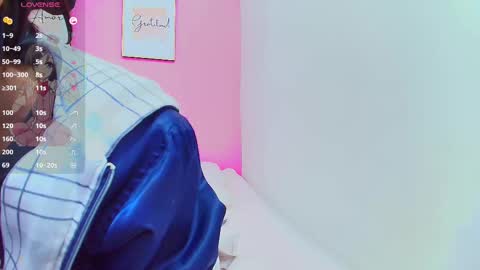 Snapshot of skinnyneighbour_ chatting on 02/11/25, 03:08 Karla online show from 02/11/25, 03:08