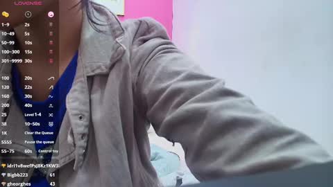 Snapshot of skinnyneighbour_ chatting on 02/26/25, 03:10 Karla online show from 02/26/25, 03:10