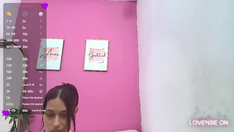 Snapshot of skinnyneighbour_ chatting on 03/08/25, 06:21 Karla online show from 03/08/25, 06:21