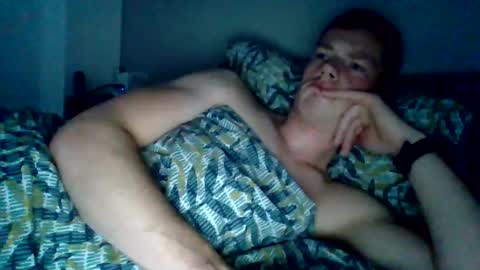 Snapshot of skippyhihi chatting on 10/02/25, 06:31 skippyhihi online show from 10/02/25, 06:31