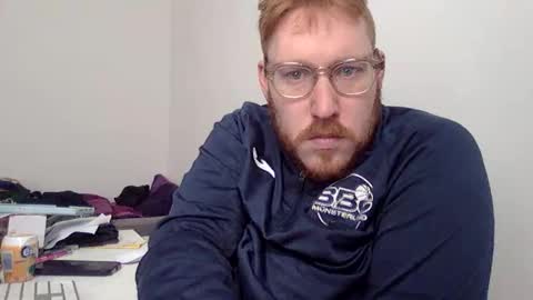 Snapshot of sklave_s chatting on 09/30/25, 12:21 sklave_s online show from 09/30/25, 12:21