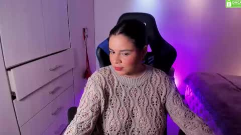 Snapshot of sky___blue chatting on 11/05/25, 03:34 Sky Independent model WISH LIST online show from 11/05/25, 03:34