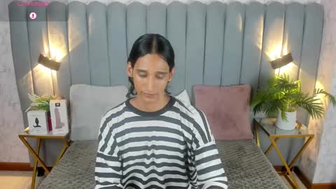 Snapshot of sky_fox_1 chatting on 01/11/25, 07:05 STIVEN online show from 01/11/25, 07:05