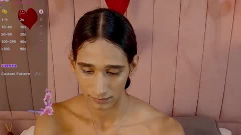 Snapshot of sky_fox_1 chatting on 02/12/25, 12:44 STIVEN online show from 02/12/25, 12:44