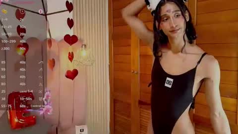 Snapshot of sky_fox_1 chatting on 02/14/25, 04:52 STIVEN online show from 02/14/25, 04:52
