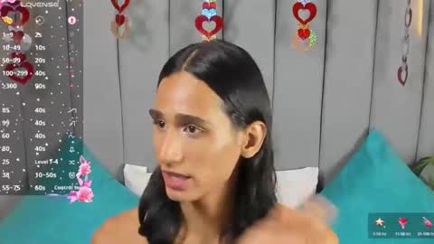 Snapshot of sky_fox_1 chatting on 02/23/25, 02:18 STIVEN online show from 02/23/25, 02:18