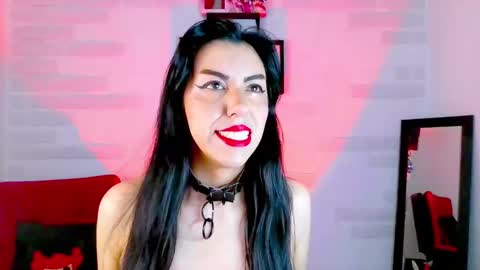 Snapshot of sky_girl1 chatting on 09/24/25, 11:52 Mile online show from 09/24/25, 11:52