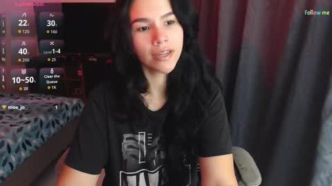 Snapshot of sky_lover_ chatting on 09/29/25, 10:09 Sky online show from 09/29/25, 10:09