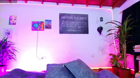 Nabi online show from 11/19/25, 05:02