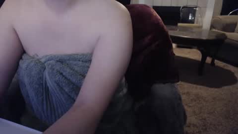 SKYLE   online show from 11/05/25, 10:10