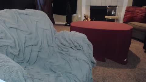 SKYLE   online show from 11/07/25, 09:59