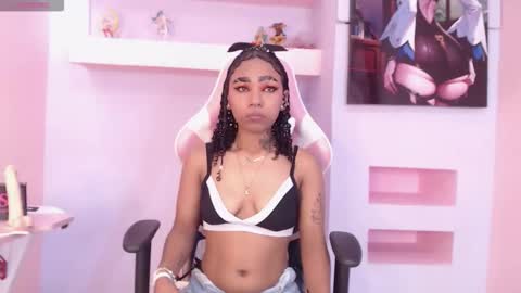 Snapshot of skylerbloom chatting on 09/15/25, 03:06 skylerbloom online show from 09/15/25, 03:06