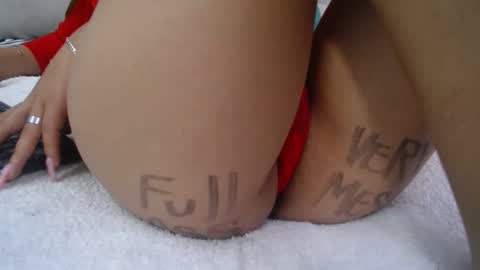 Snapshot of skynny_horney chatting on 12/28/24, 06:17 Skynny online show from 12/28/24, 06:17