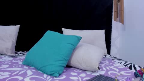 Snapshot of skynny_horney chatting on 02/26/25, 09:16 Skynny online show from 02/26/25, 09:16