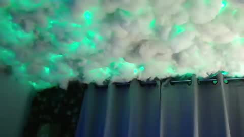 Snapshot of skyonetoo3 chatting on 02/21/25, 05:24 skyonetoo3 online show from 02/21/25, 05:24