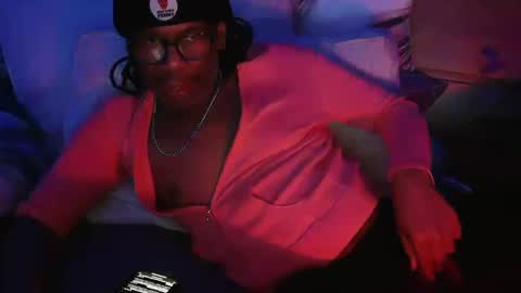 Snapshot of skyonetoo3 chatting on 03/01/25, 06:00 skyonetoo3 online show from 03/01/25, 06:00