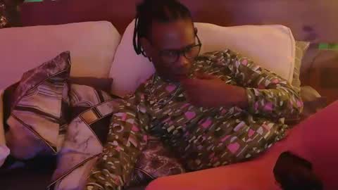 Snapshot of skyonetoo3 chatting on 03/05/25, 02:57 skyonetoo3 online show from 03/05/25, 02:57