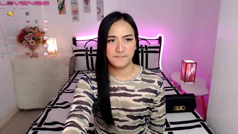 Snapshot of slave_amanda69 chatting on 01/10/25, 07:04 Queen Cyrine online show from 01/10/25, 07:04