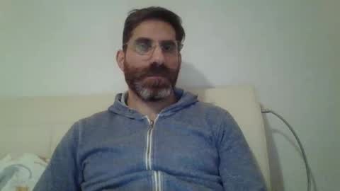 Snapshot of slavefuckfunhype chatting on 12/31/24, 11:39 camboy online show from 12/31/24, 11:39