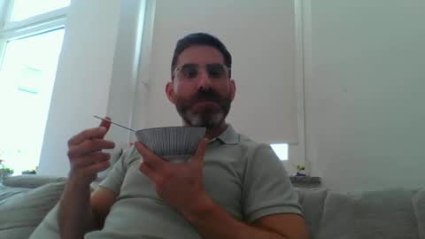 Snapshot of slavefuckfunhype chatting on 03/05/25, 11:28 camboy online show from 03/05/25, 11:28