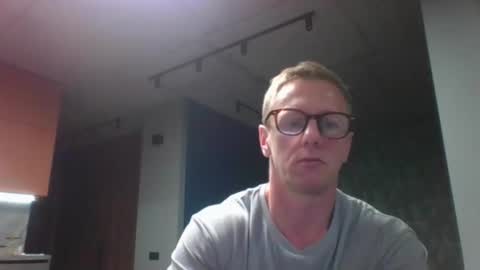 Snapshot of slavutich777 chatting on 10/24/25, 04:47 slavutich777 online show from 10/24/25, 04:47