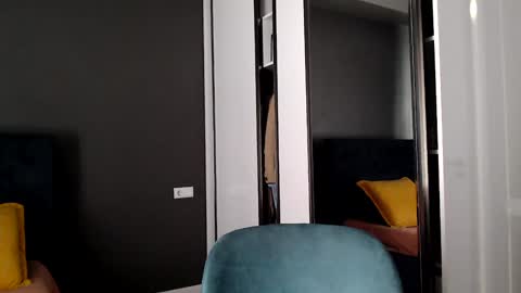 Snapshot of slemgem chatting on 09/11/25, 06:35 Slemgem Amy friends online show from 09/11/25, 06:35