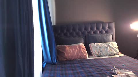 Snapshot of slemgem chatting on 09/26/25, 10:30 Slemgem Amy friends online show from 09/26/25, 10:30