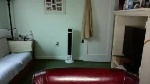 Snapshot of slick50000 chatting on 12/23/24, 12:30 slick50000 online show from 12/23/24, 12:30